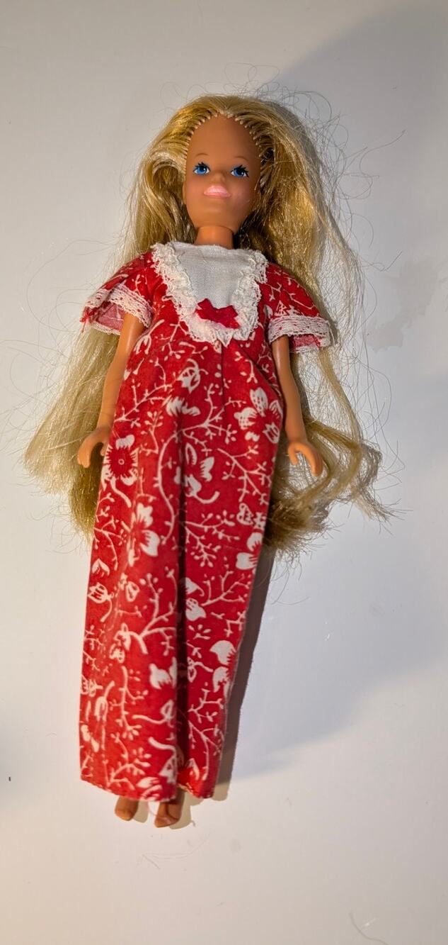 Vintage Malibu Skipper Barbie Doll Original Outfit